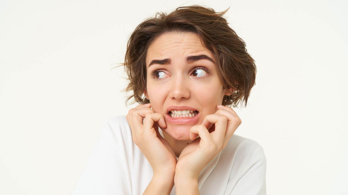 Desgaste dental y cambios en la superficie de los dientes