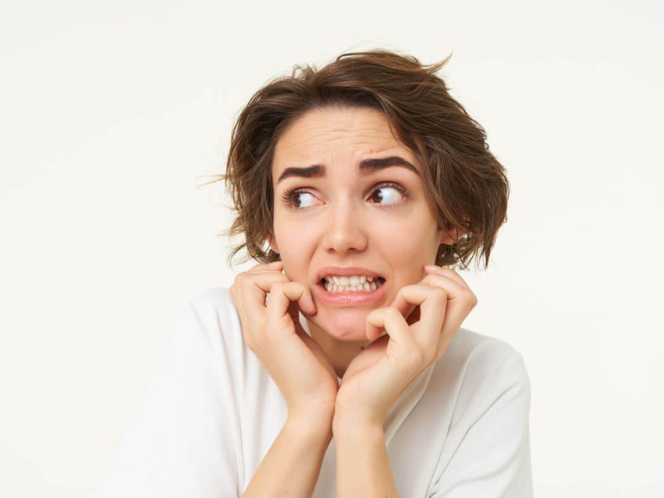 Desgaste dental y cambios en la superficie de los dientes